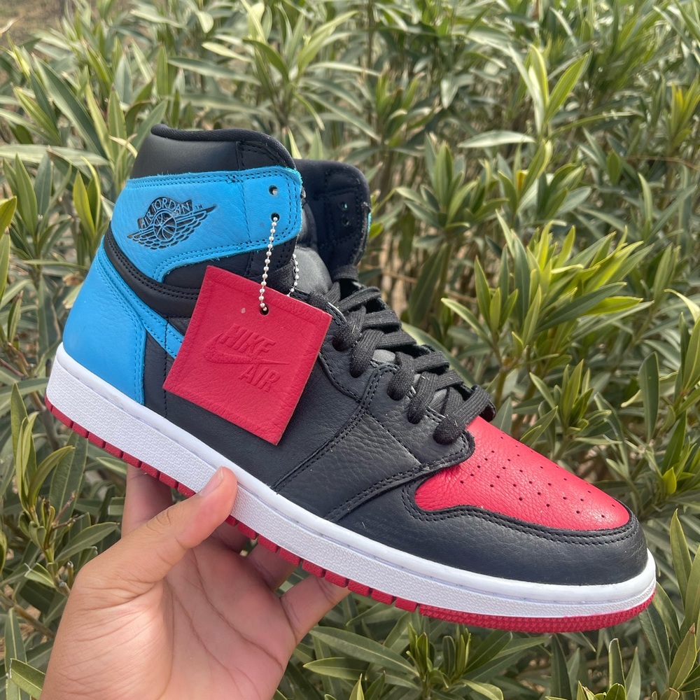 Jordan 1 High Nc to Chi size 10.5 men’s